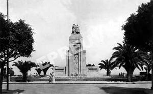 FM d- 14- Monument aux morts